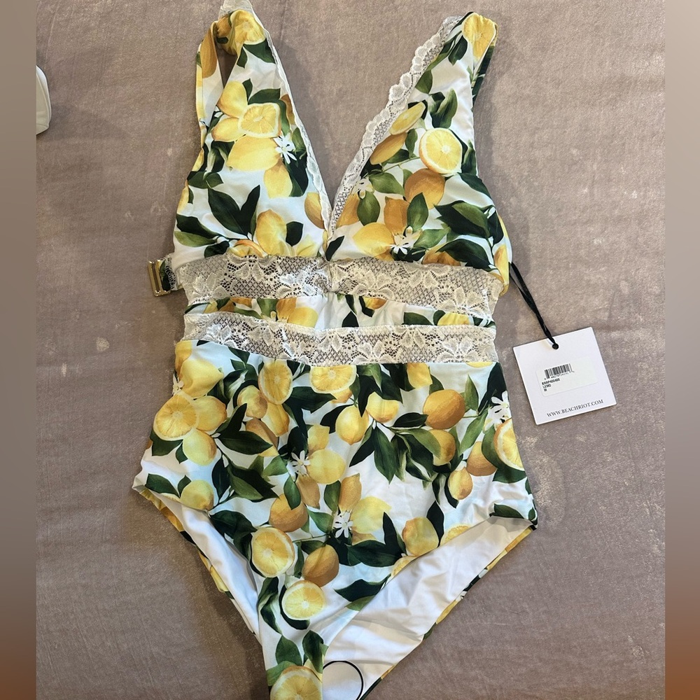 Beach Riot one piece bathing suit. Rachel Parcell Mimi One Piece